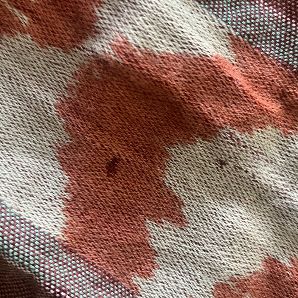Aritzia TNA Fringe Scarf - Picture 4 of 5